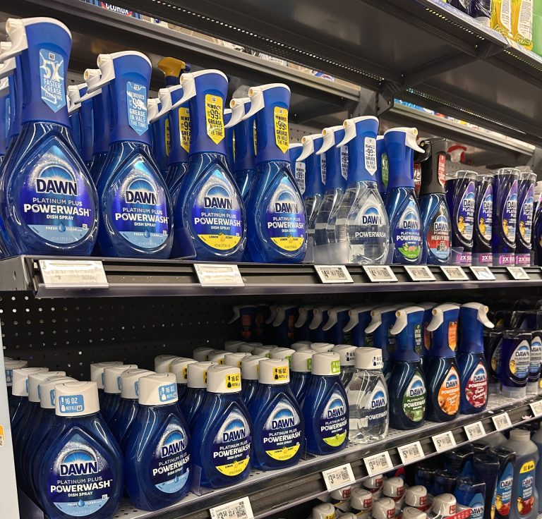 Why I Keep Dawn Powerwash in Multiple Rooms of My House